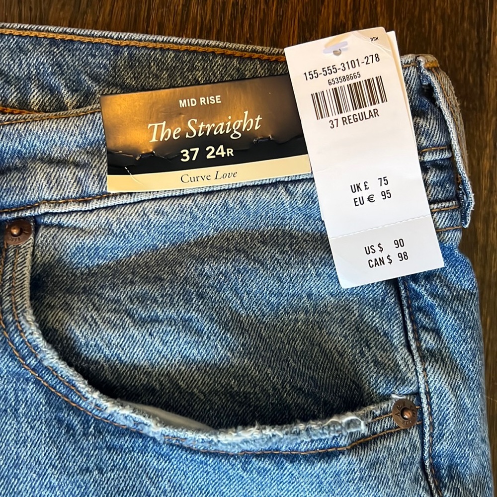 NWT Abercrombie Curve Love Mid Rise Straight Jean 37R